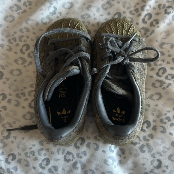 Kids Gray Adidas Sneakers - 7 - Picture 4 of 4